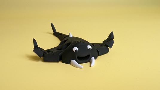 Manta Ray - Articulated Figure Keychain