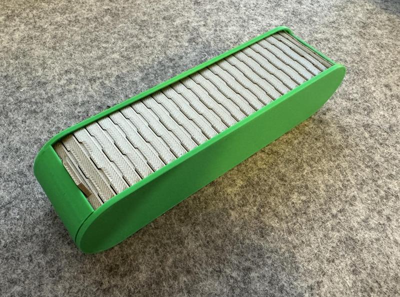 Compact Roll-Top Pill Box