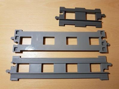 LEGO Duplo Train track: straight (double size for bridges)