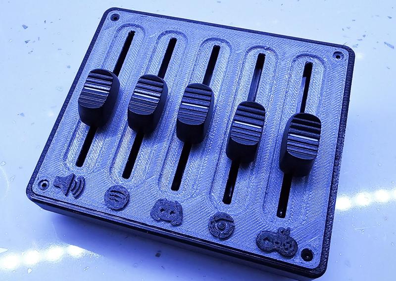 DEEJ - Physical Volume Mixer Chunky Edition Remix