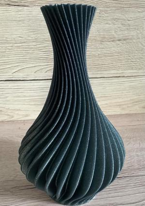 Simple vase, perfect for A1 Mini and one rose