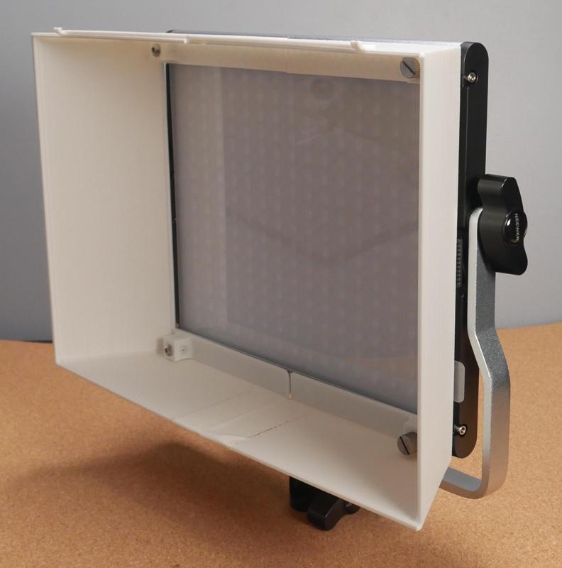 Neewer RGB530 LED Light Box