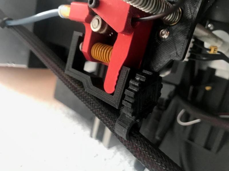 Dual gear extruder adapter for printing flexibles