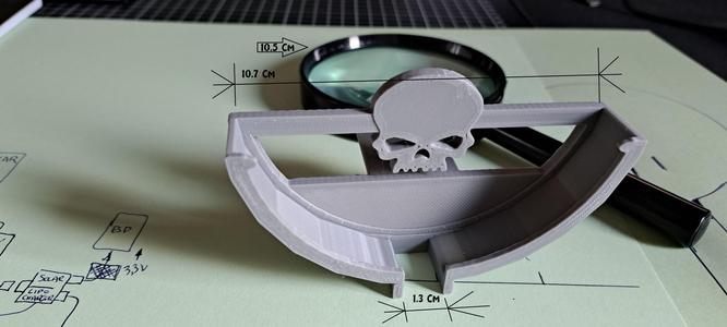 Magnifier Glass Holder for on shelf