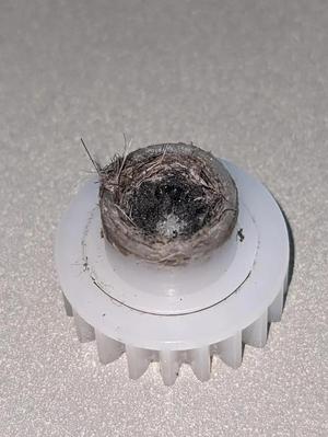 iHome Nova series robot vacuum brush gear