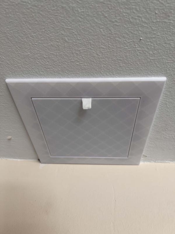 Trampilla de techo - roof hatch 150x150 mm