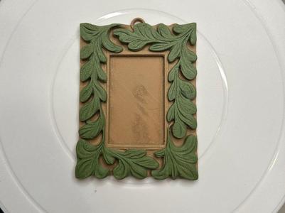 Leaf Frame
