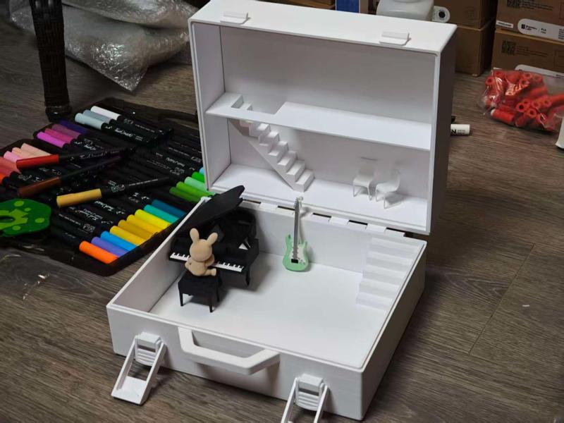 Take-along Dollhouse Suitcase