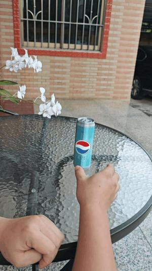 Cola Retractable Sword