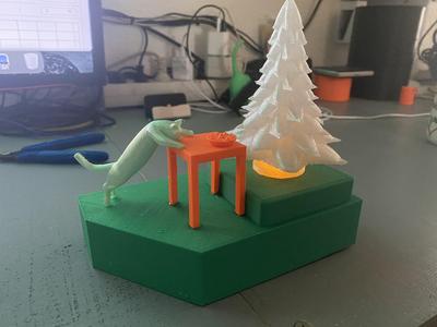 Weihnacht Deco Katze Klaut das Essen mit Beleuchteten Baum