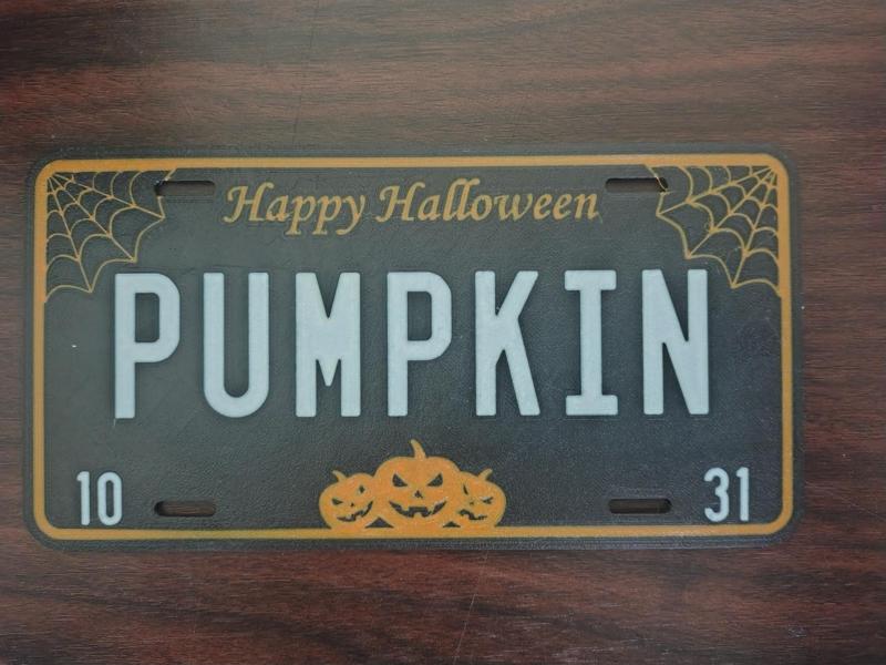 Pumpkin Plate – Halloween Edition