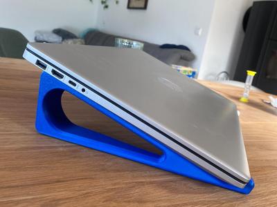 Laptop Stand with Tilt Angle