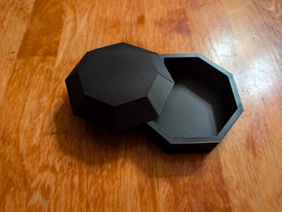 FacetBox – Geometric Jewelry and Trinket Holder