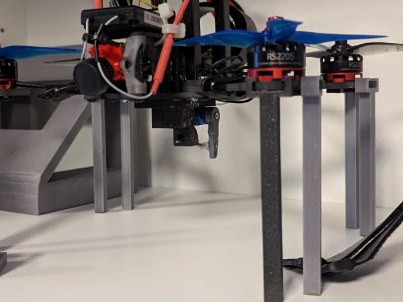 FPV drone leg