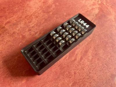 Gridfinity 1x3 LR44 Battry Holder