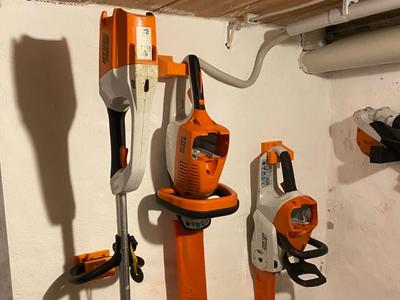 Wall mount for Stihl FSA85 trimmer