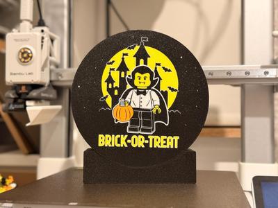 Brick Or Treat Halloween Mini Fig Lightbox
