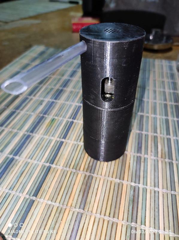 SEMI-SUBMERSIBLE FOUNTAIN PUMP