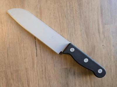 Toy / cosplay santoku knife - no AMS