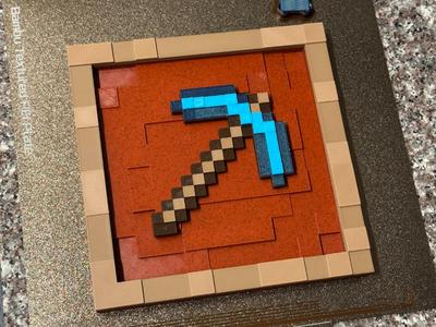 Pickaxe - Minecraft Item Frame