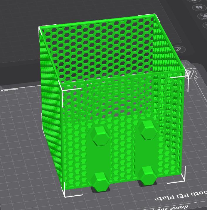 Large honeycomb basket for heavy items