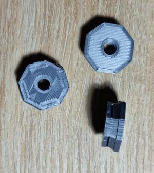 Multiboard Snap with a pegboard thread