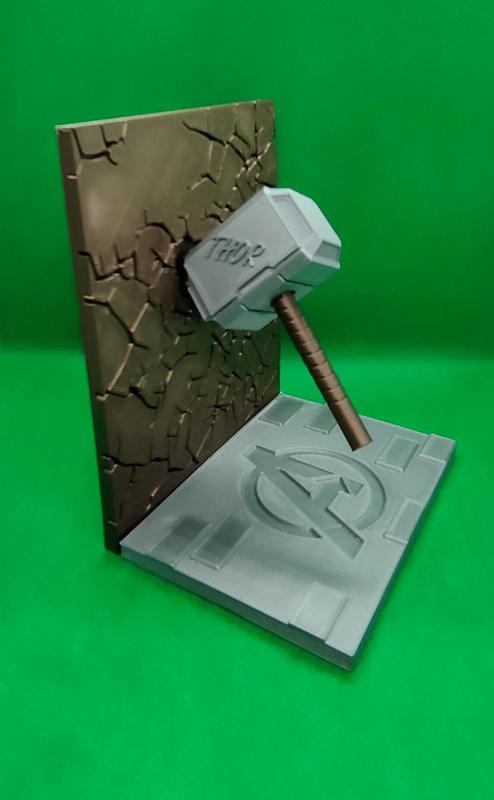 Thor bookend the Avengers