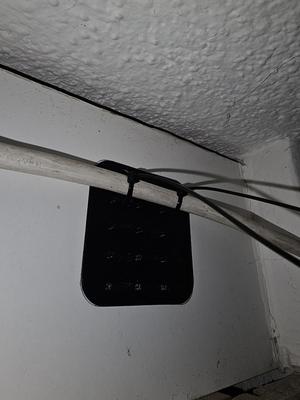 ziptie cable mount to glue on