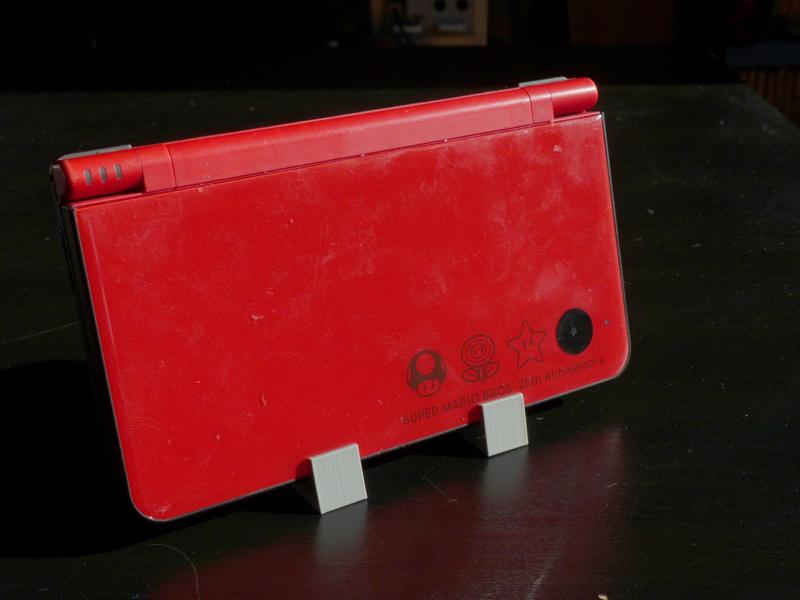 Nintendo DSi XL Display Stand
