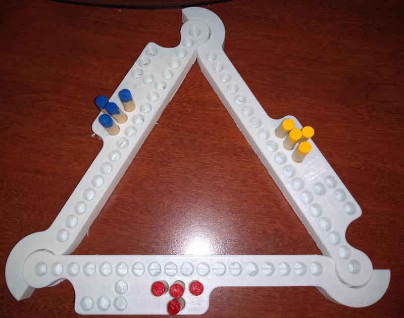 Multiplayer flexible board game