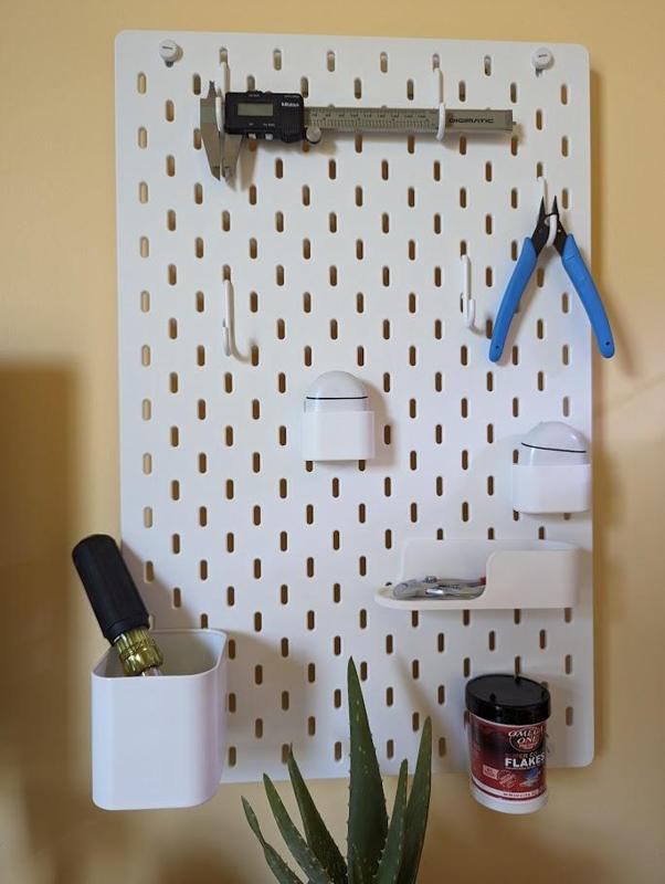 Skadis Pixel Buds Pro Holder