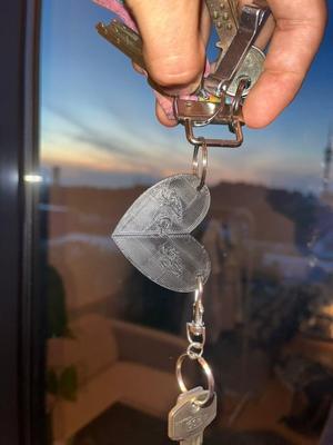 Heart puzzle keychain