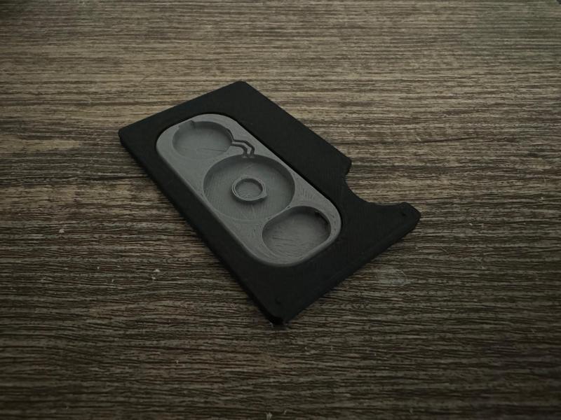 Slim AirTag Ridge Wallet Adapter