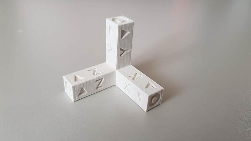 Right-handed coordinate system (small)