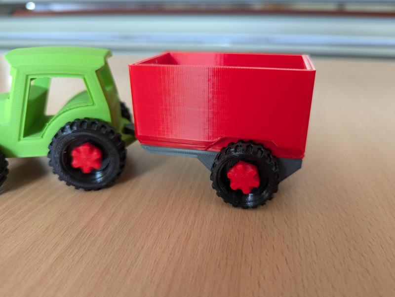 Little pit stop tractor - dumper