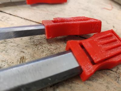 Chisel Guard with Built in Spring Retention