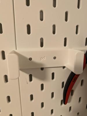 Skadis holder for soldering iron case