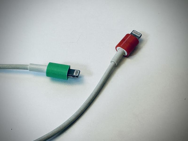 Apple Lightning Plug Collar