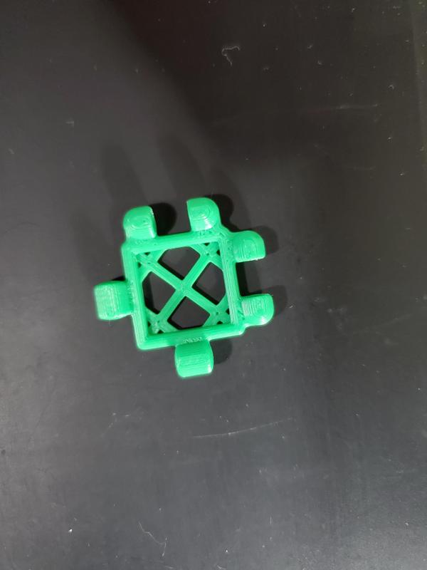 PolyPanel2 small square with diagonal mesh