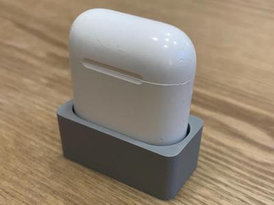 AirPods Holder for First-Generation and Pro Models