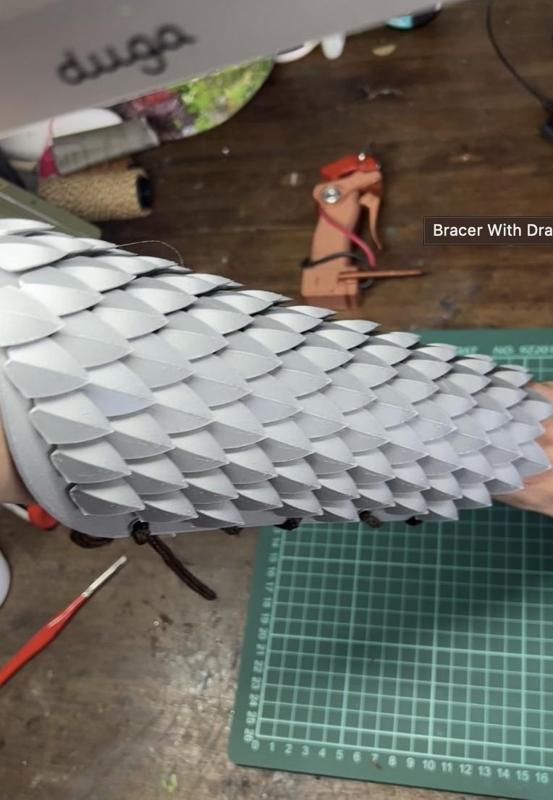 Flexible Scalemail Bracer