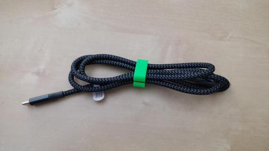 USB-Cable Clip