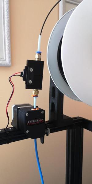 Generic filament sensor housing