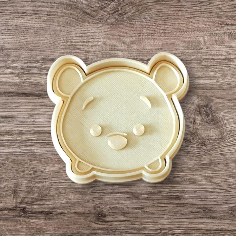 CUTTER + STAMP Winnie the Pooh / Winnie the Pooh CUTTER + STAMP