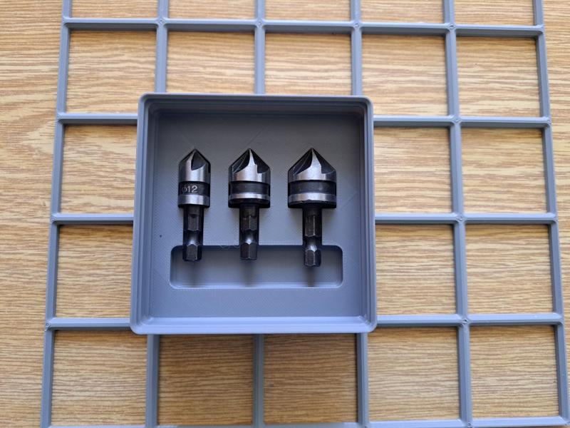 Gridfinity 12/16/19mm Countersink Drill Holder 4u