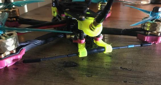 Johny FPV frame immortalT/R9 mount