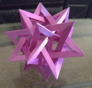Five Intersecting Tetrahedra (FIT) model for assembly