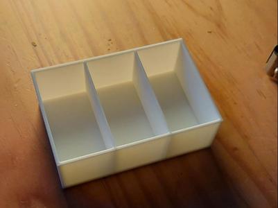 desk organiser with 3 compatiments