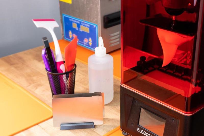 Resin Flexi Plate Holder Wham Bam