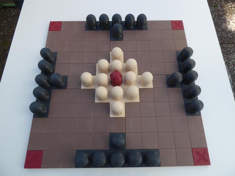 Copenhagen Hnefatafl 11x11 (de/eng)
